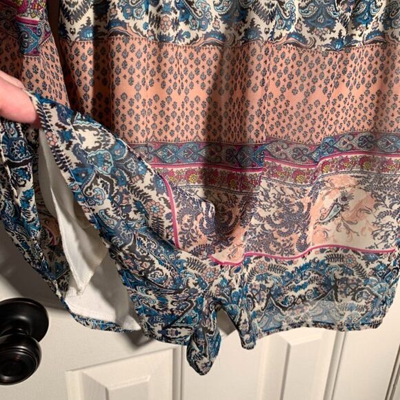 Venus Sheer Long Sleeve Short Romper - Picture 5 of 8